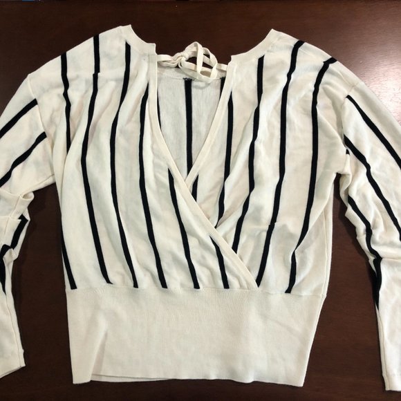 Trouve Striped Open Tie Back Sweater L - Picture 3 of 8